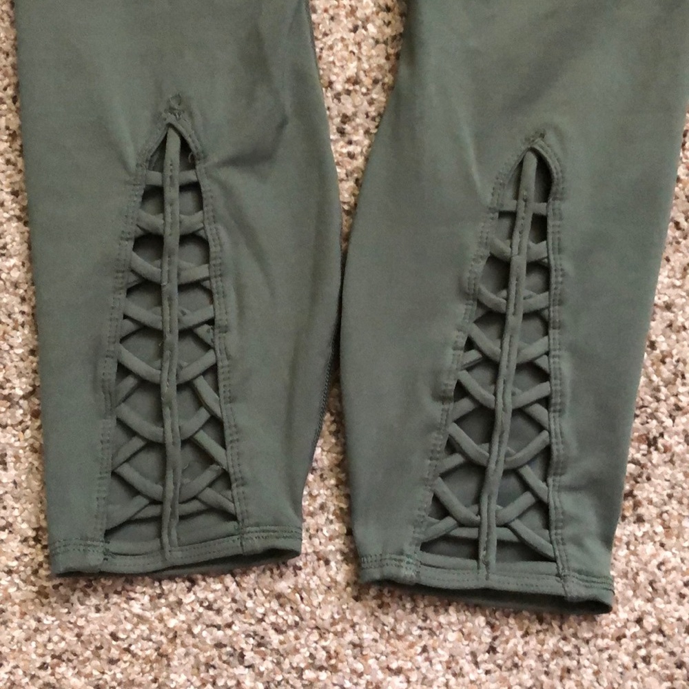 Macrame Leggings - Picture 5 of 5